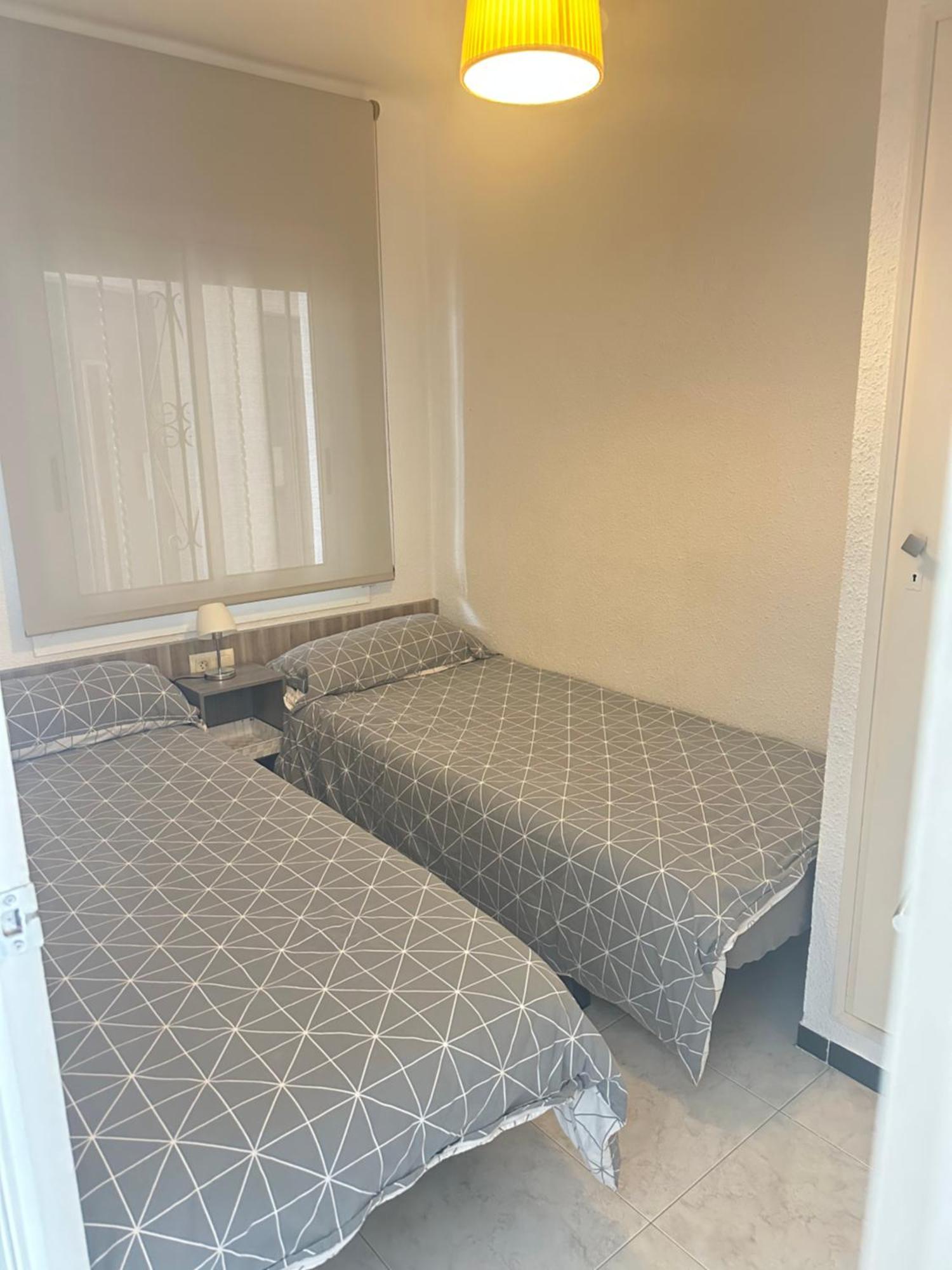 Bonito Apartamento En Roses Zona Familiar Exteriör bild